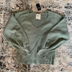 Abercrombie Puff Sleeve sweater